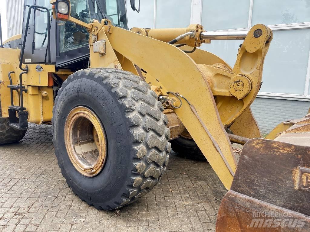 CAT 962 G Pale gommate