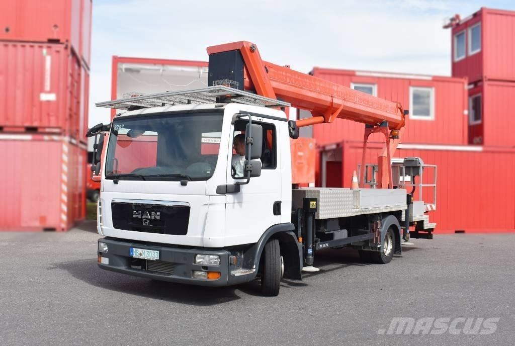 Ruthmann T 330 Piattaforme autocarrate