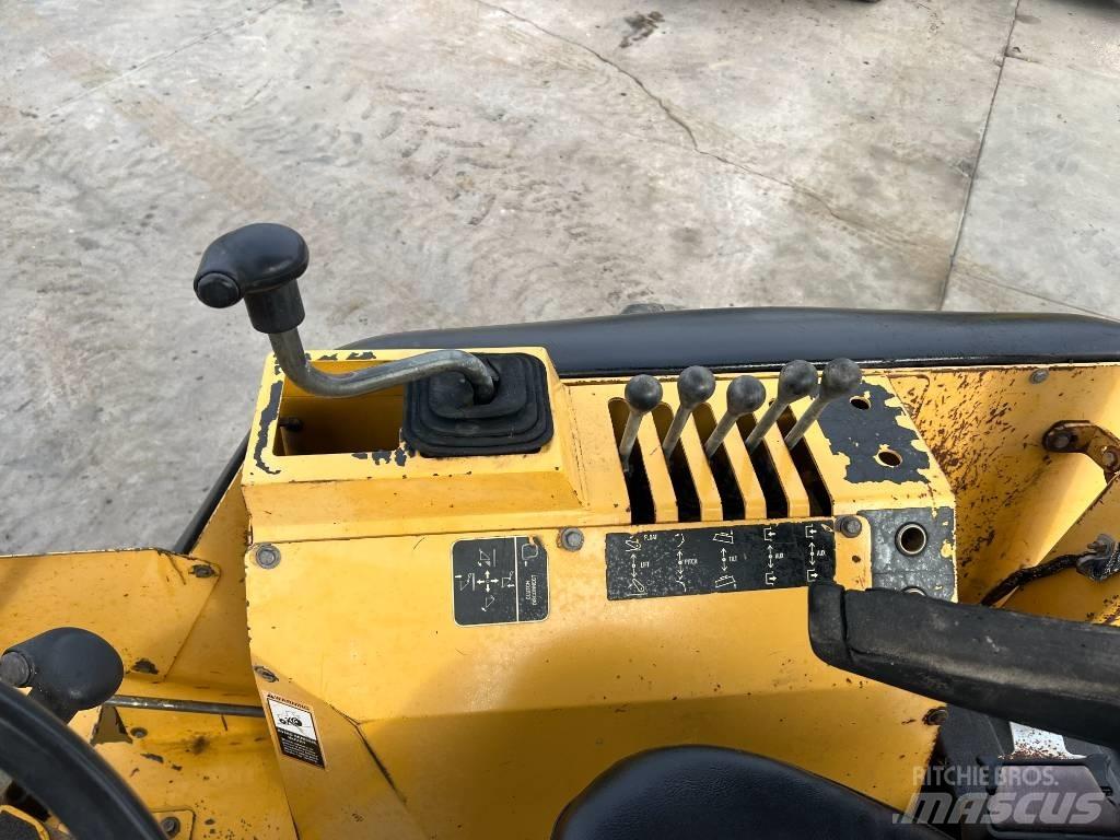 John Deere 210 LE Pale frontali e scavatori