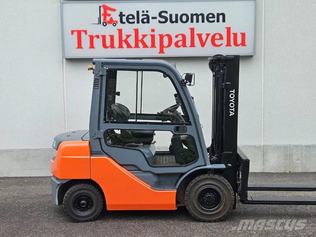Toyota 02-8 FDF 25 Carrelli elevatori diesel