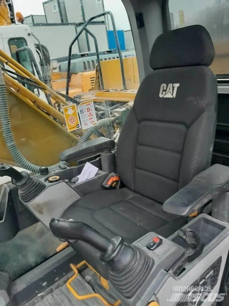 CAT 320 Escavatori cingolati