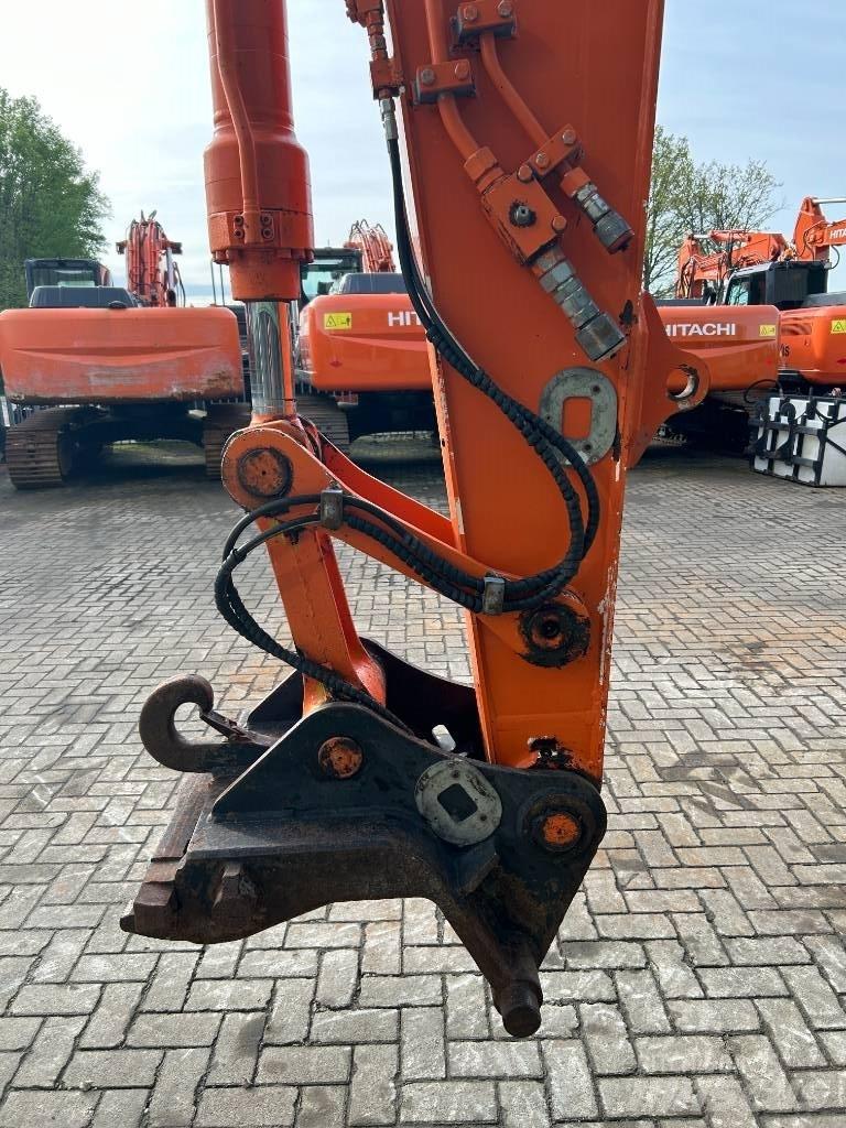 Hitachi ZX 140 W-3 Escavatori gommati