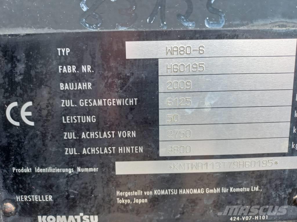Komatsu WA 80-6 Pale gommate