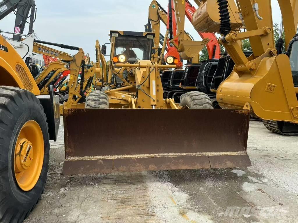 SEM 919 Motorgraders