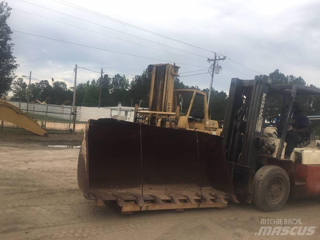 CAT loader Benne