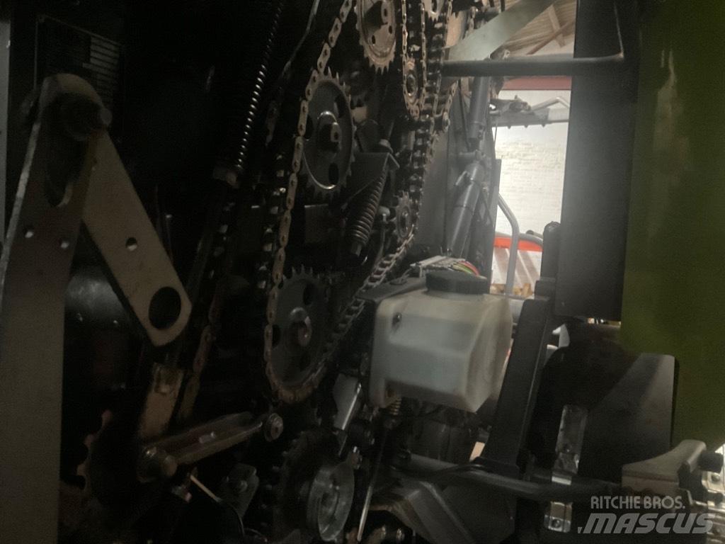 CLAAS Uniwrap 455 Rotopresse
