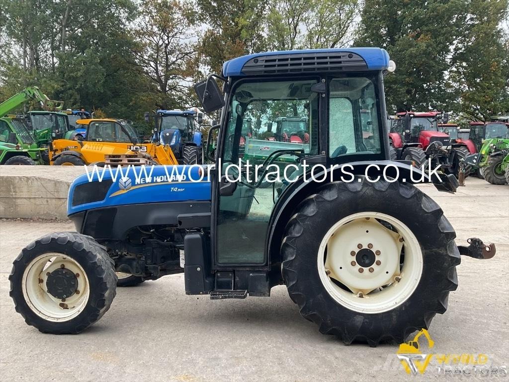 New Holland T 4.95 F Trattori
