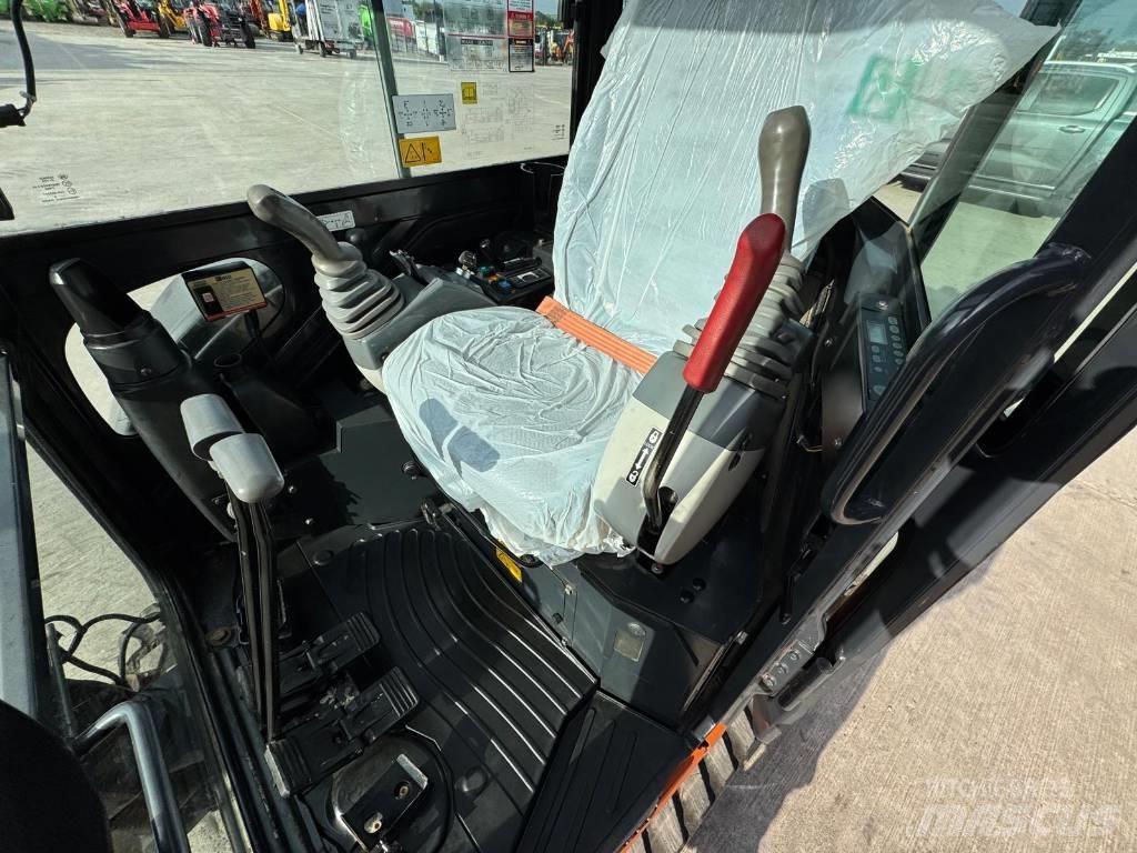 Hitachi ZX 26 U-6 cr Miniescavatori