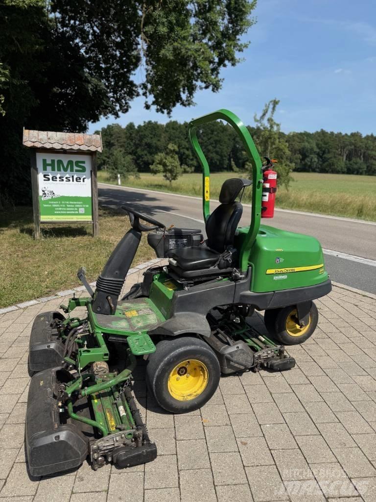 John Deere 2500 E Tosaerba per il green