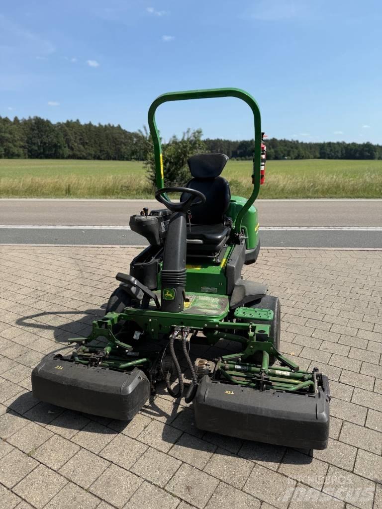 John Deere 2500 E Tosaerba per il green