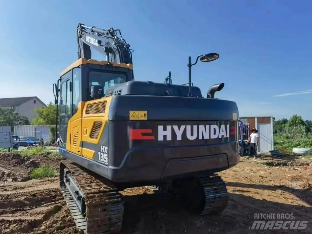 Hyundai HX135 Escavatori cingolati