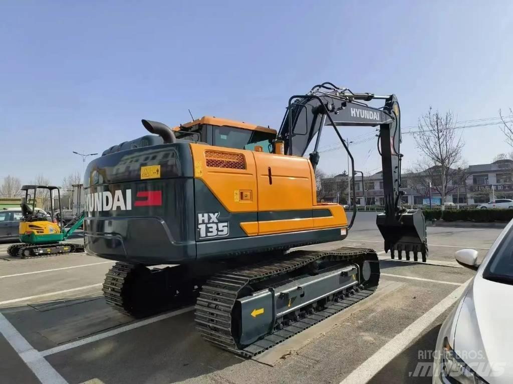 Hyundai HX135 Escavatori cingolati