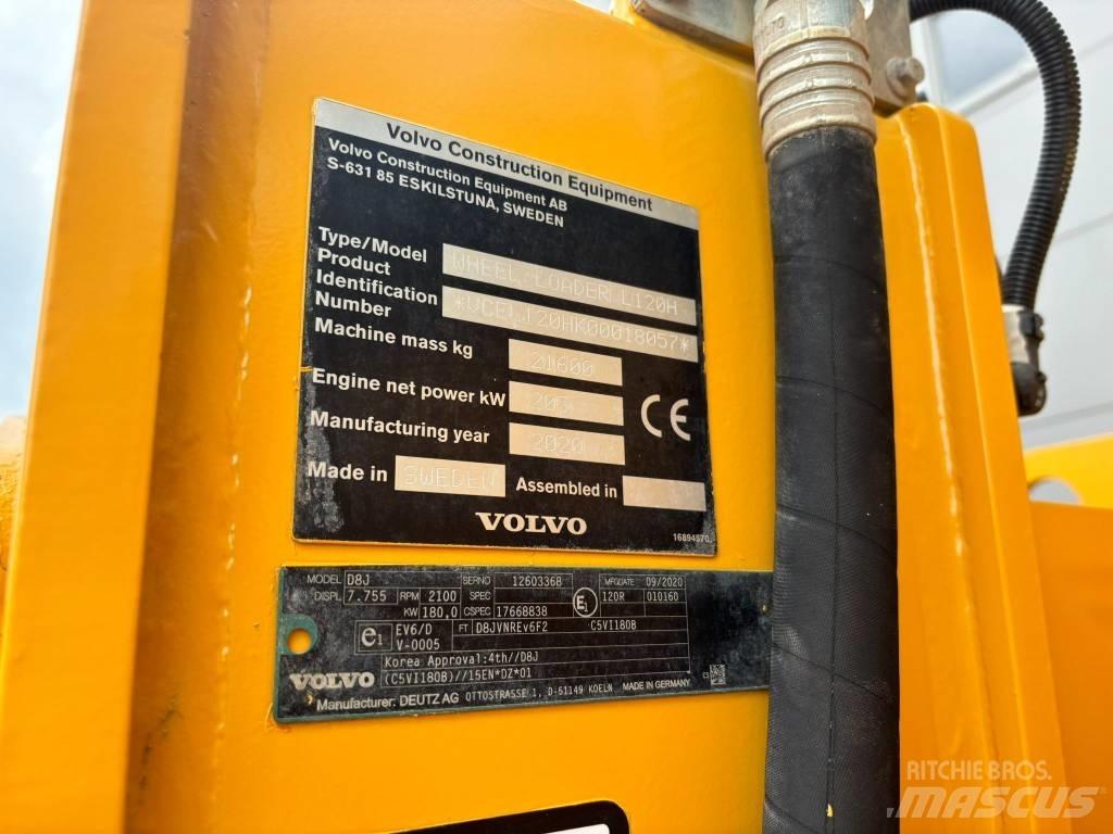 Volvo L 120 H Pale gommate