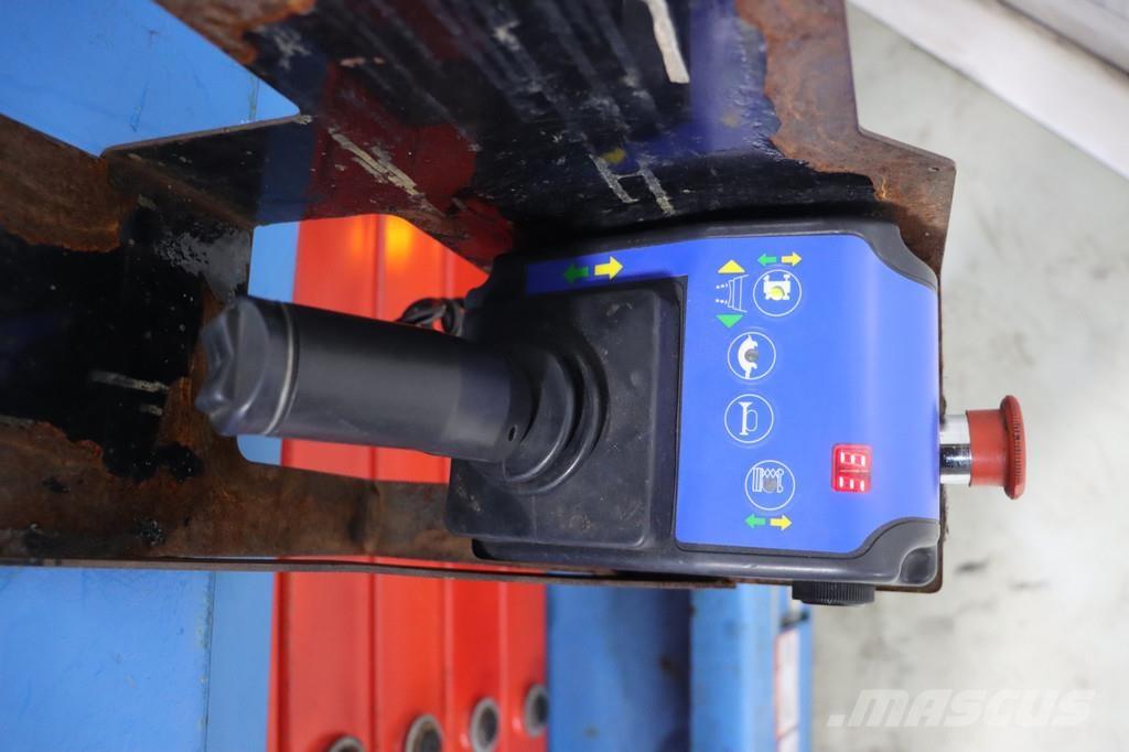 Mantall XE140W Piattaforme a pantografo