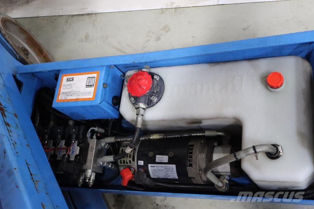 Mantall XE140W Piattaforme a pantografo