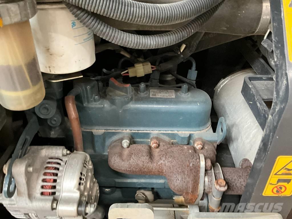 Kubota KX 015-4 Miniescavatori