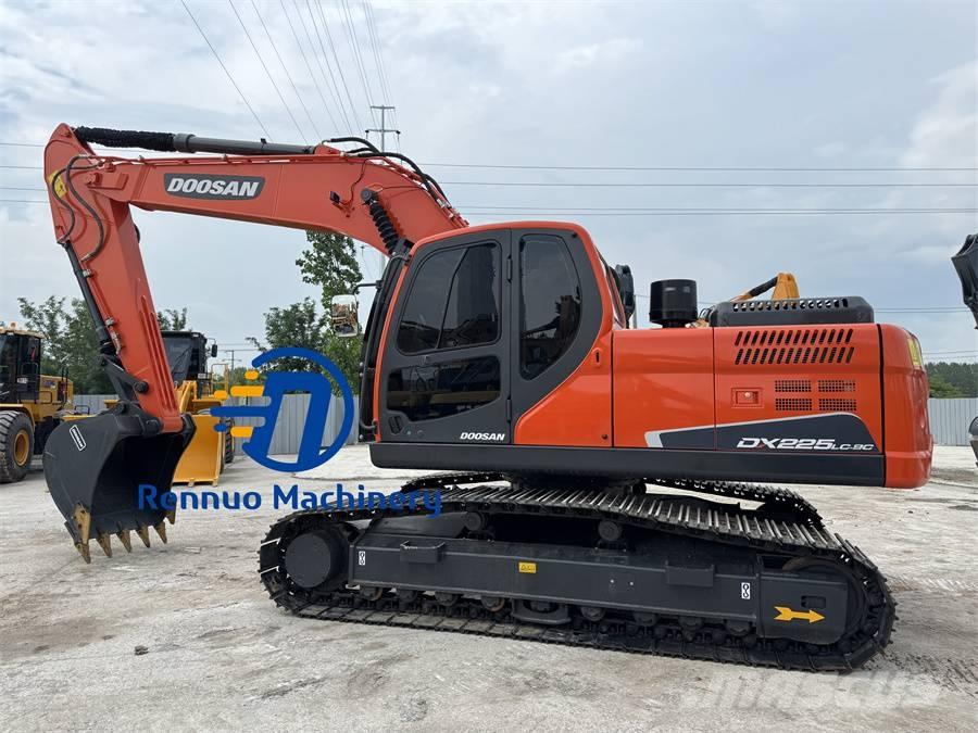 Doosan DX 225 LC-9C Escavatori cingolati