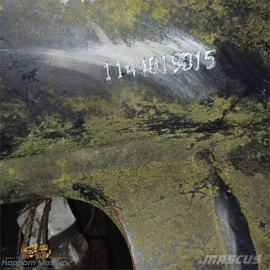 Komatsu C144 Decespugliatrici e trinciatrici idrauliche