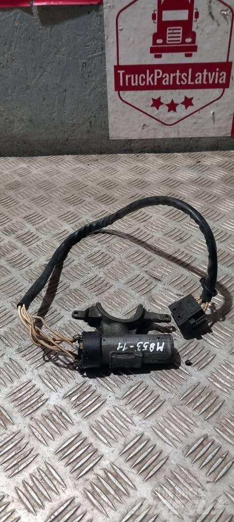 MAN TGA   81464336004 Cabine e interni