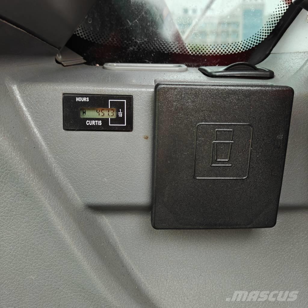 Doosan DX 225 LCA Escavatori cingolati