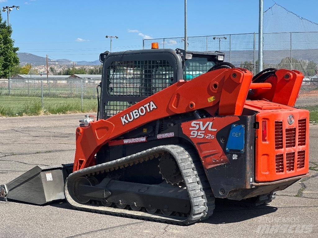 Kubota SVL 95-2 S Mini Pale Gommate