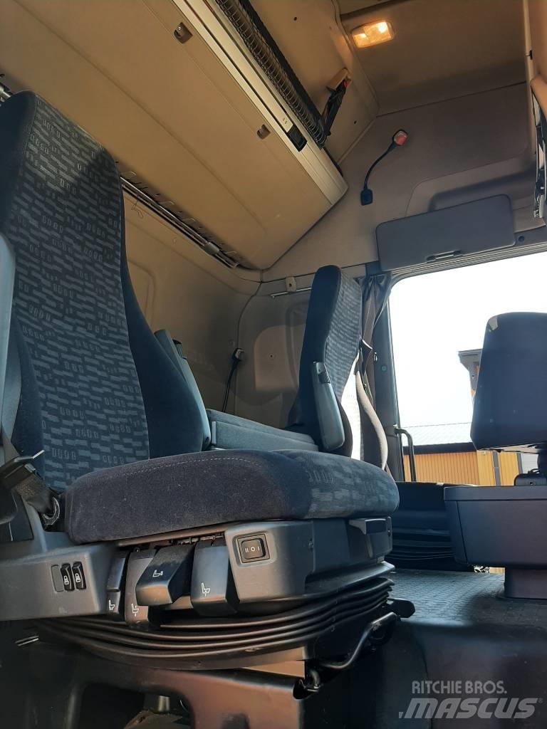Scania R 560 Camion trasporto legname