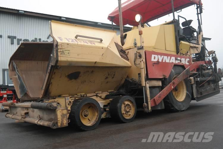 Dynapack F121 4WD Finitrici
