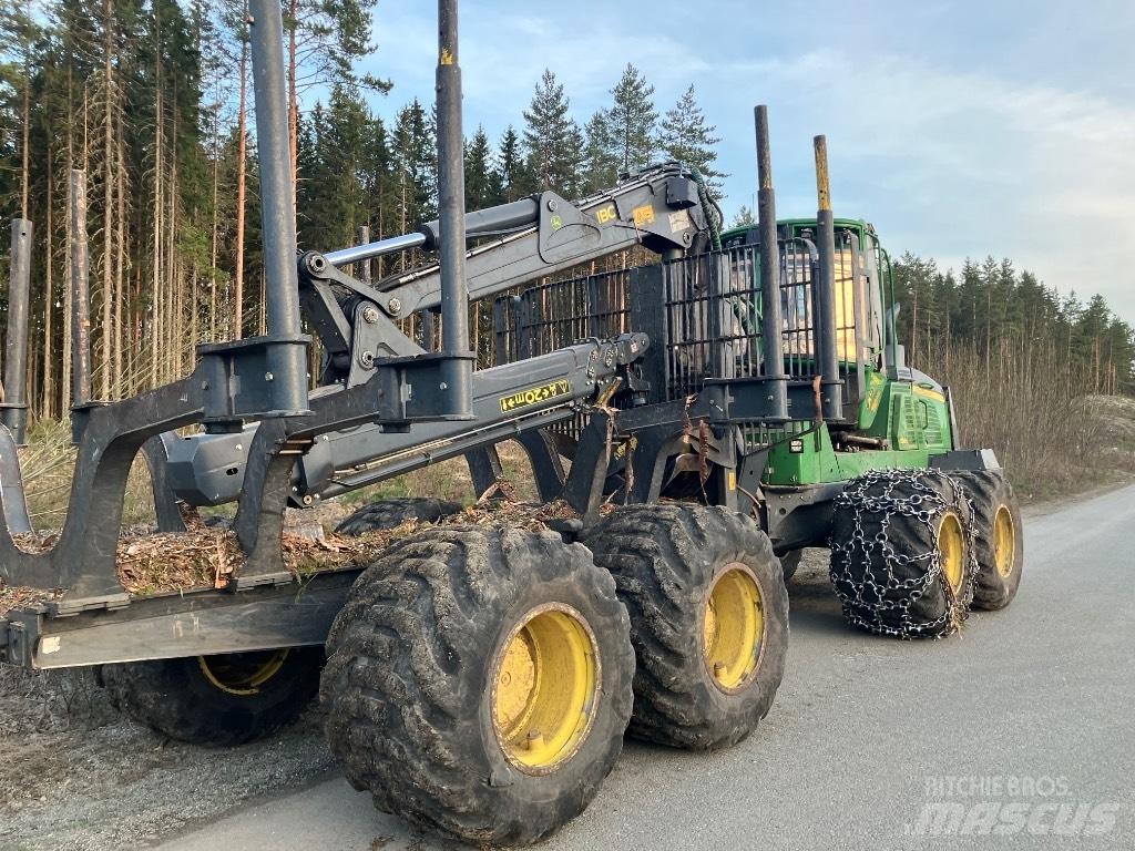 John Deere 1510G Forwarder