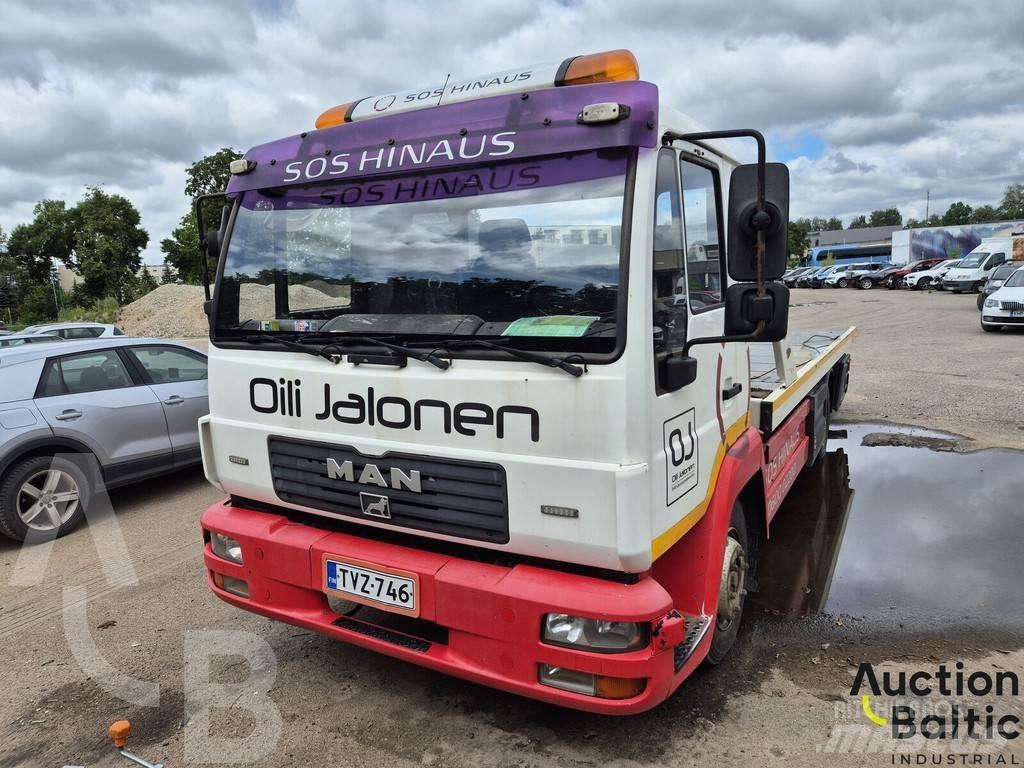 MAN 8.174 LLC Carroattrezzi