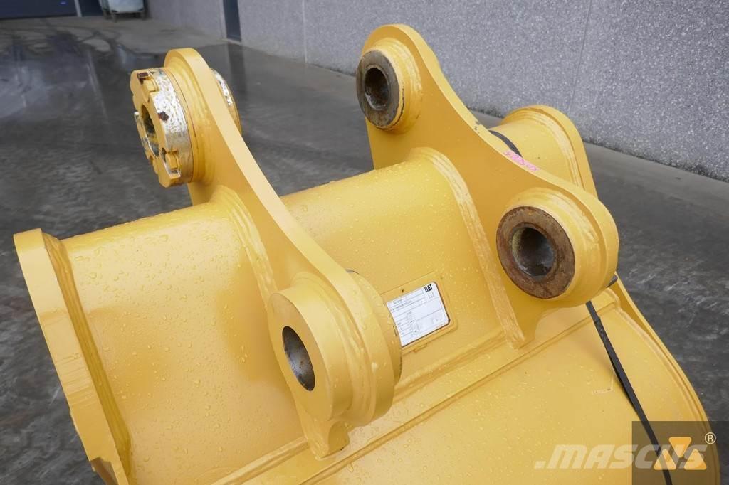 CAT 320 Bucket Benne