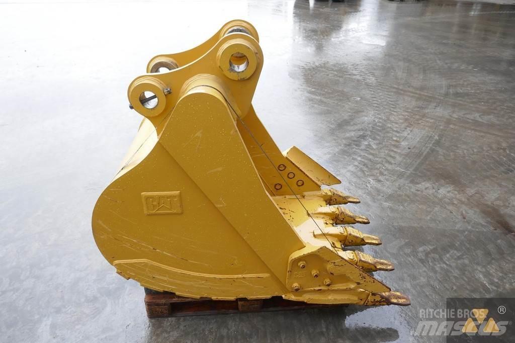 CAT 320 Bucket Benne