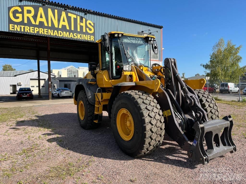 Volvo L 120 H / L120H Pale gommate