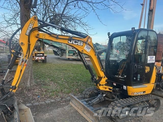 JCB 8029 CTS Miniescavatori