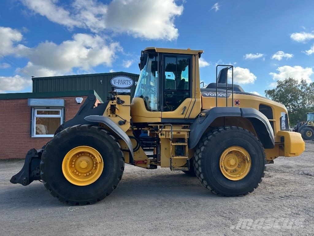 Volvo L110H Pale gommate