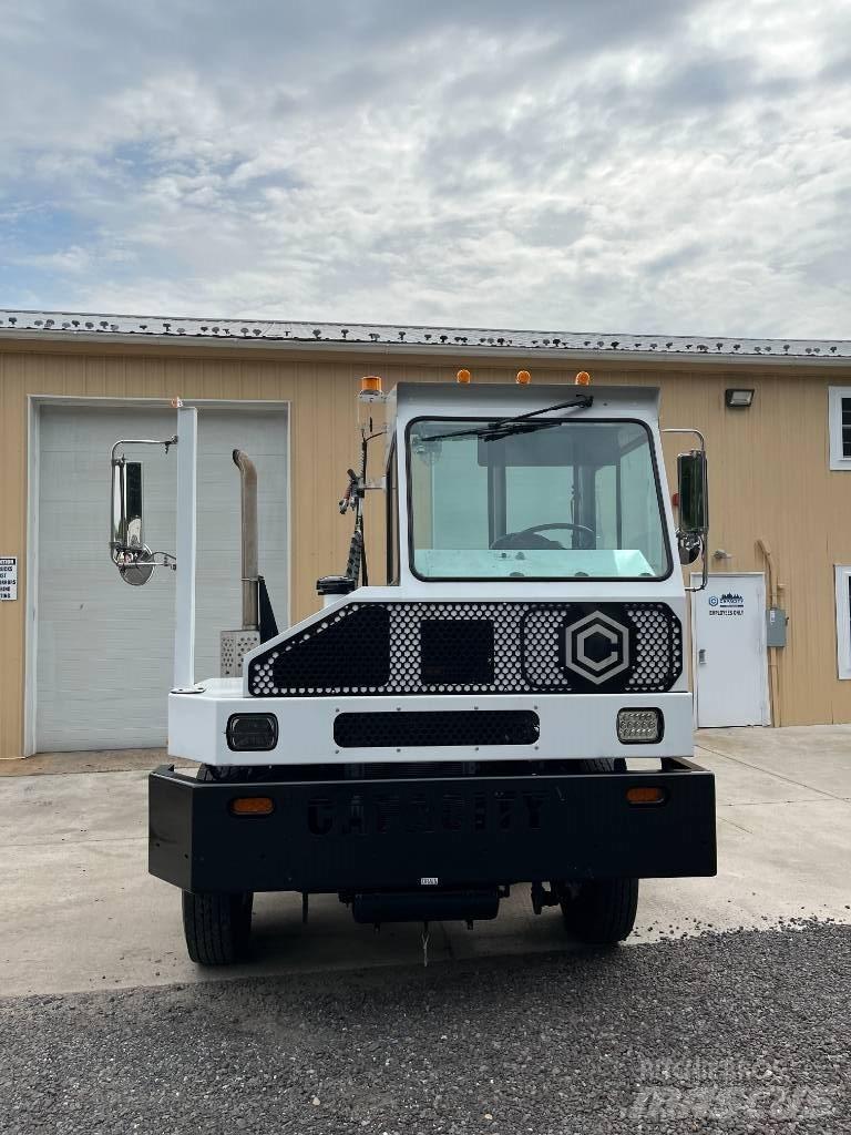 Capacity TJ5000 Trattori portuali