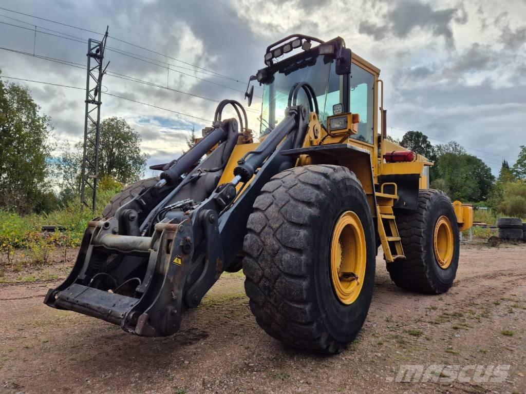 Volvo L 120 B Pale gommate