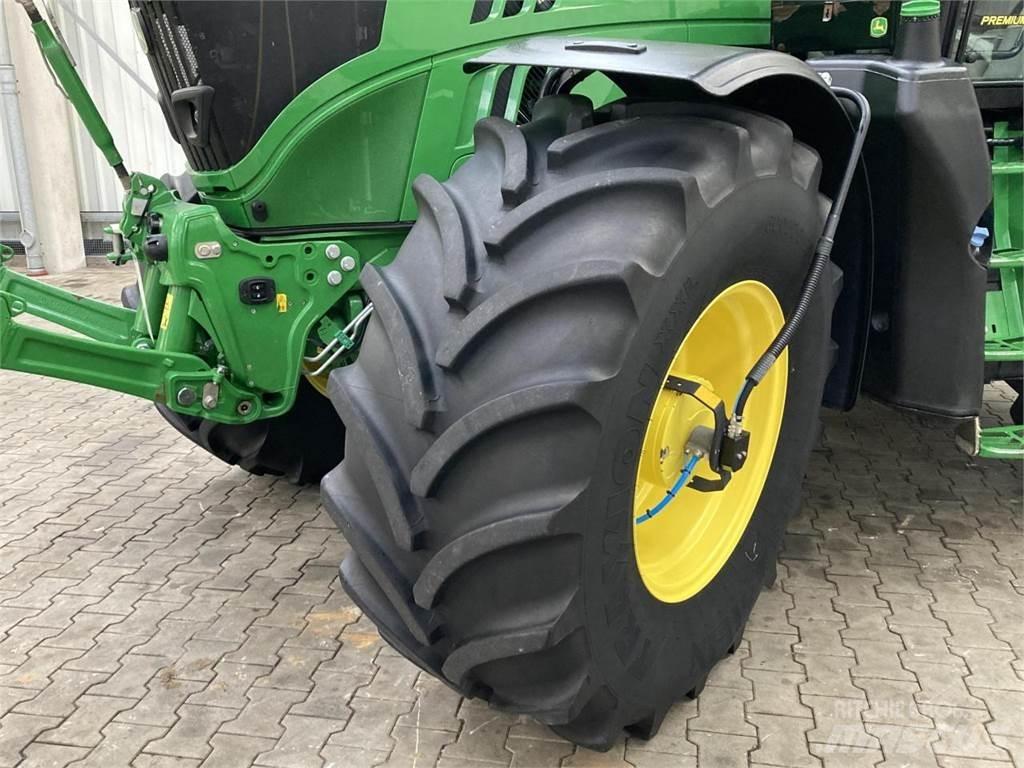 John Deere 6175R Trattori