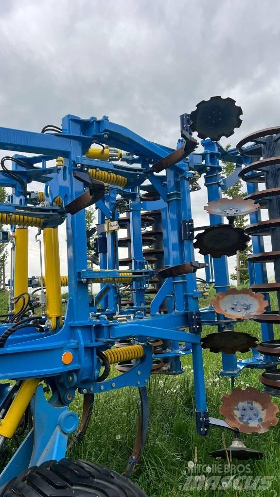 Farmet Terrix 450 PS Aratri di perforazione