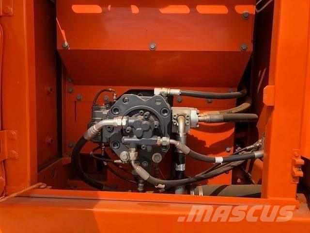 Doosan dx225 Escavatori cingolati
