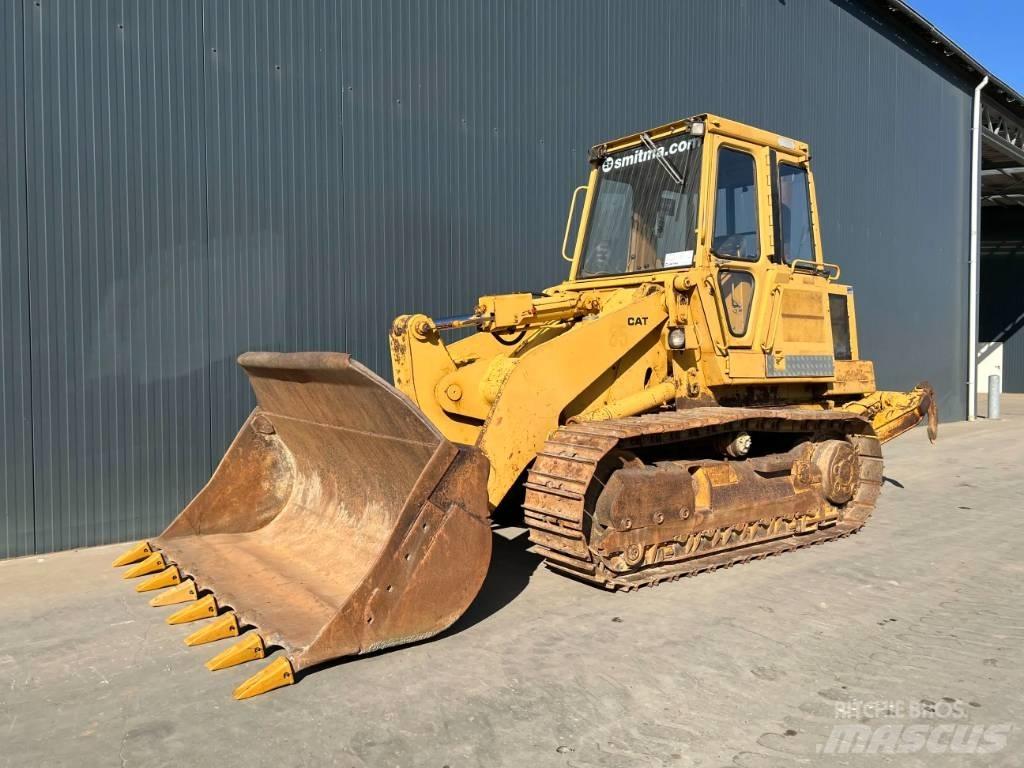 CAT 953 - Ripper Pale cingolate