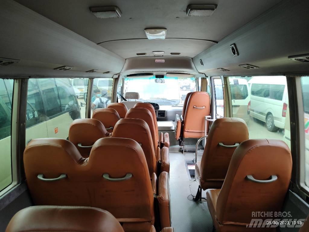 Toyota Coaster Autobus interurbani