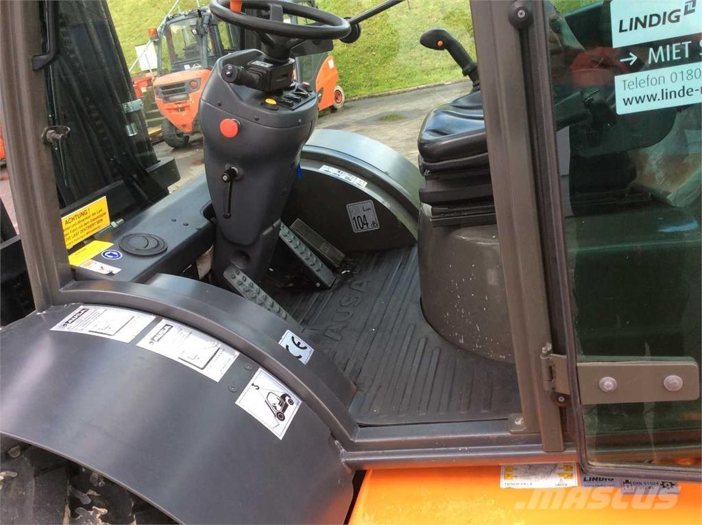 Ausa C500 HX4 Elevatore per esterni