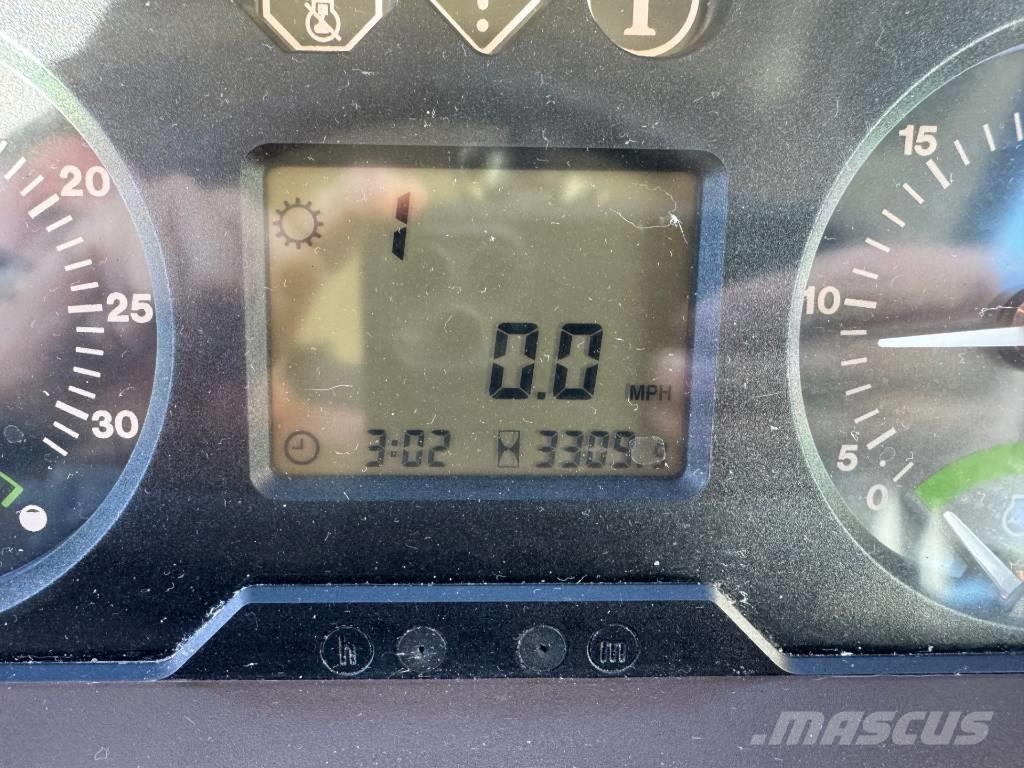 John Deere 6120 Trattori