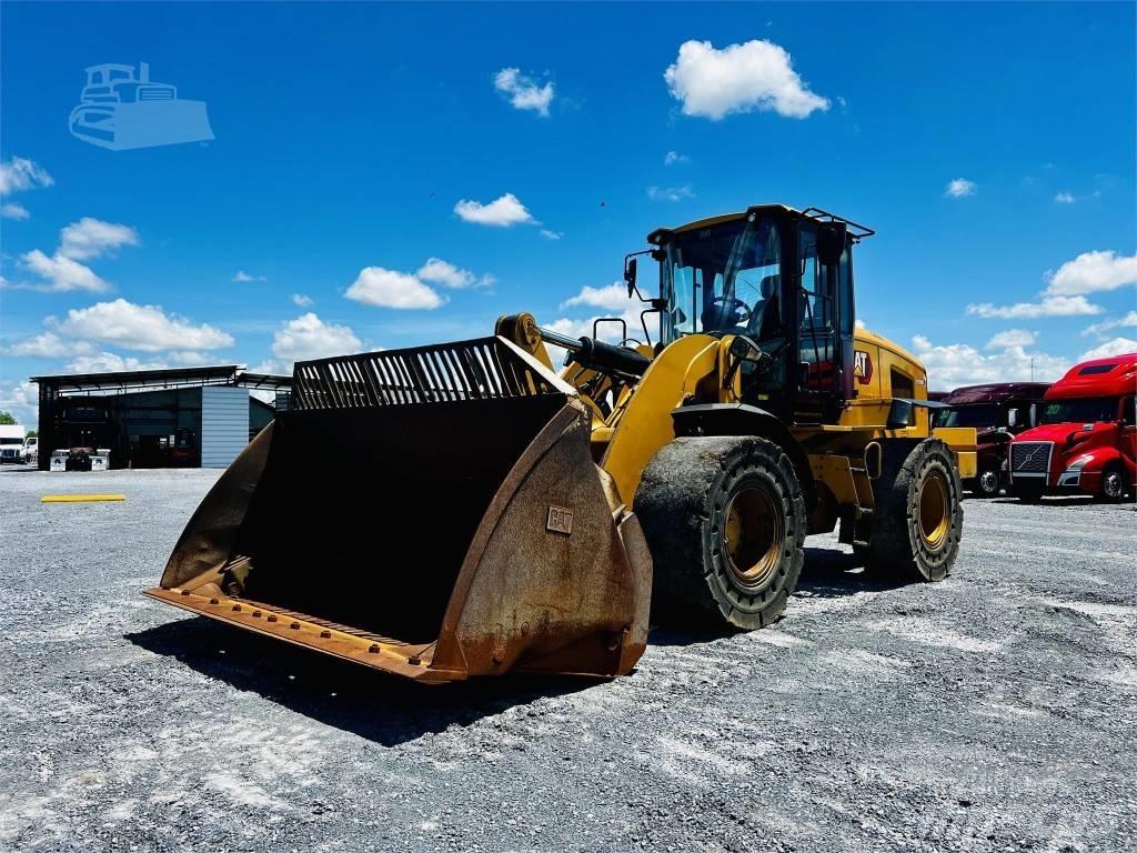 CAT 938 M Pale gommate