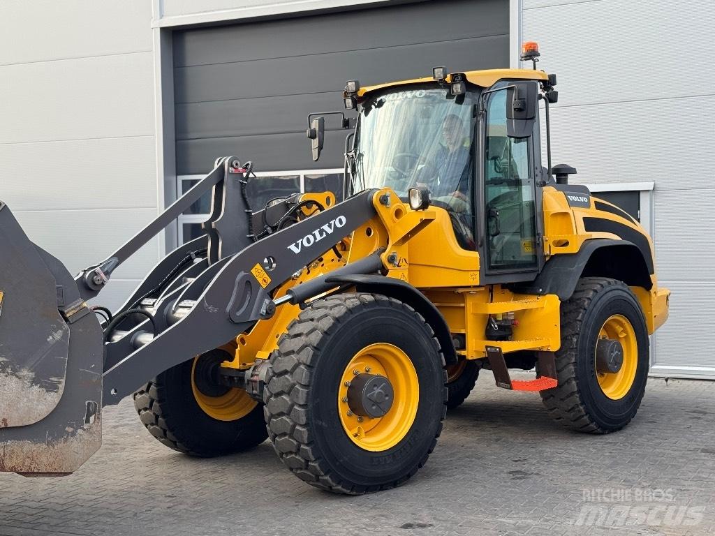 Volvo L 45 H Pale gommate