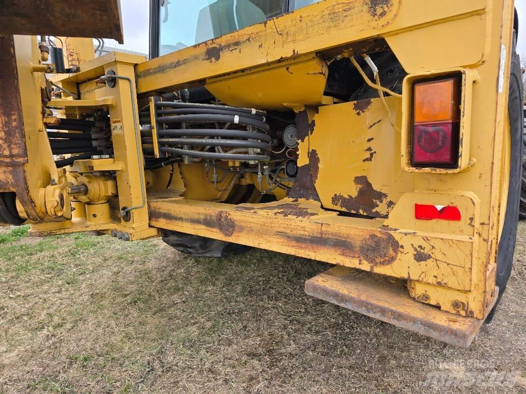CAT 428 D Terne