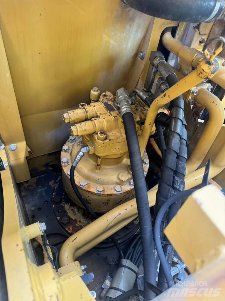 CAT 320 E Escavatori medi 7t - 12t