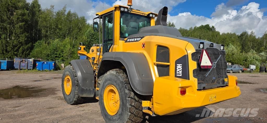 Volvo L 120 H Pale gommate