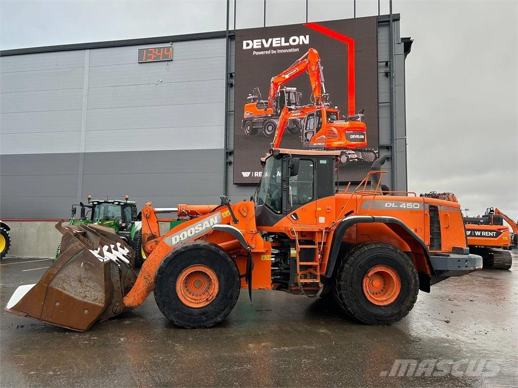 Doosan DL450-3 Pale gommate