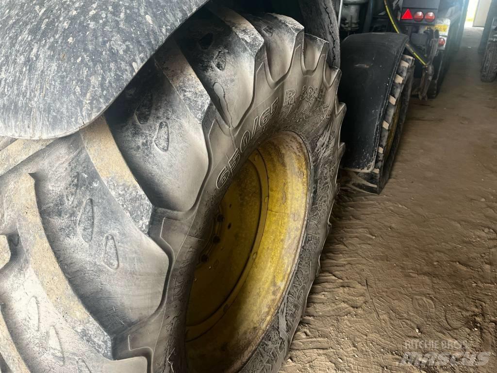 John Deere 6820 Trattori